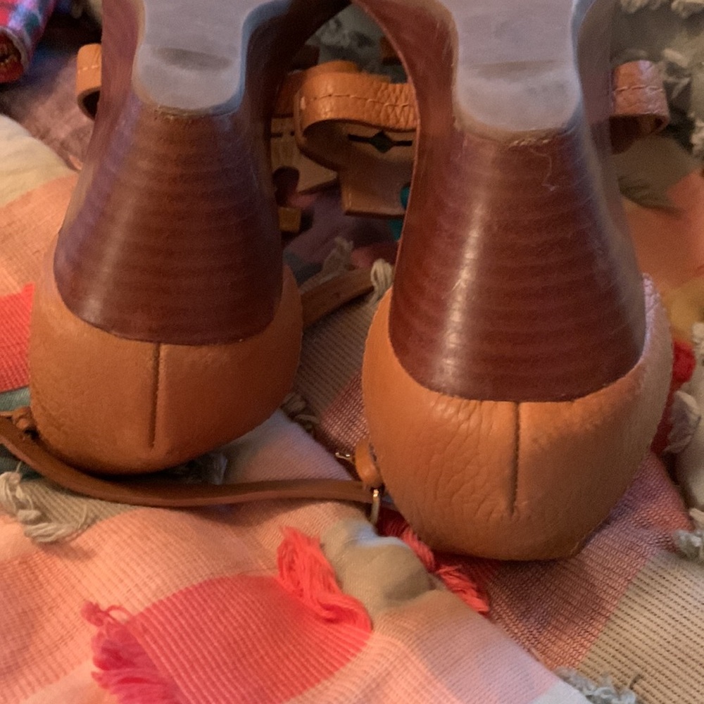 TORY BURCH T SANDALS TAN SZ 9 - Picture 8 of 9
